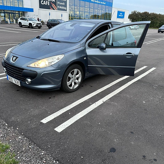 Peugeot 307 8 of 13