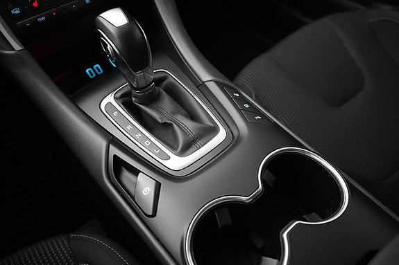 Ford Mondeo 16 of 25