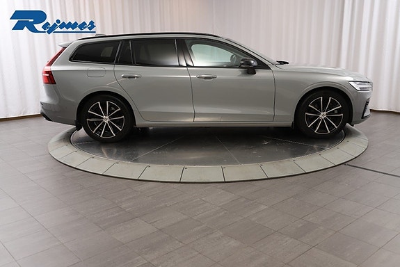 Volvo V60 3 of 24