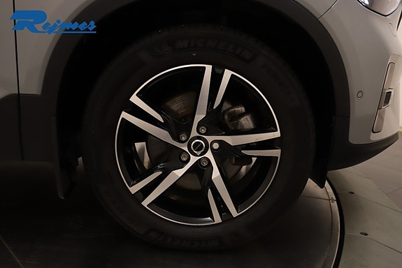 Volvo XC40 12 of 24