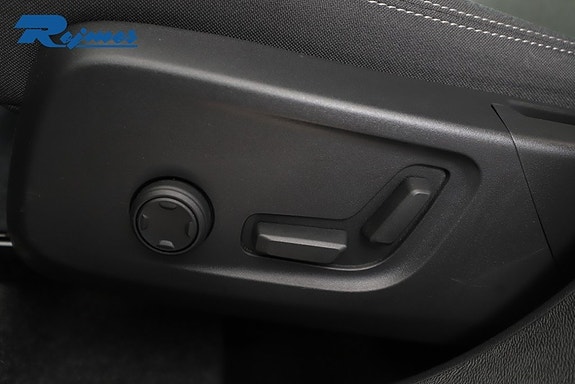 Volvo XC40 7 of 24