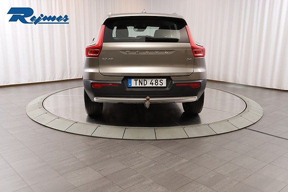 Volvo XC40 15 of 24