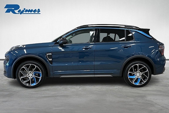 Lynk & Co 01 3 of 15
