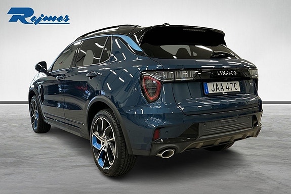 Lynk & Co 01 2 of 15