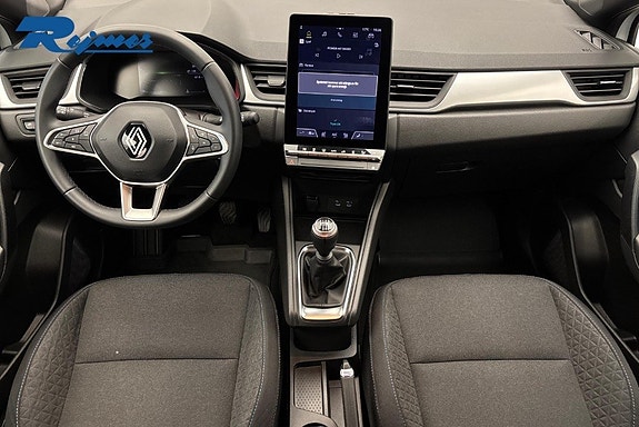 Renault Captur 2 of 18