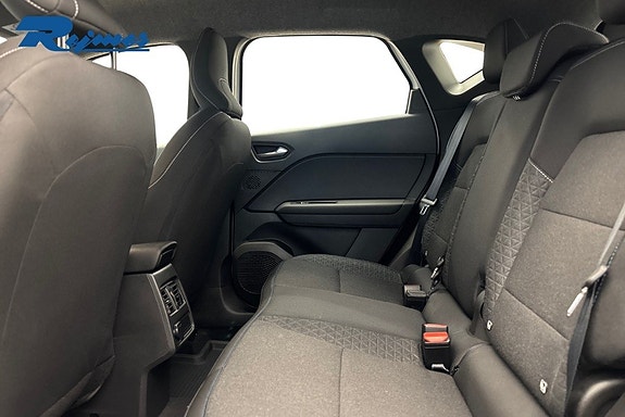 Renault Captur 6 of 18