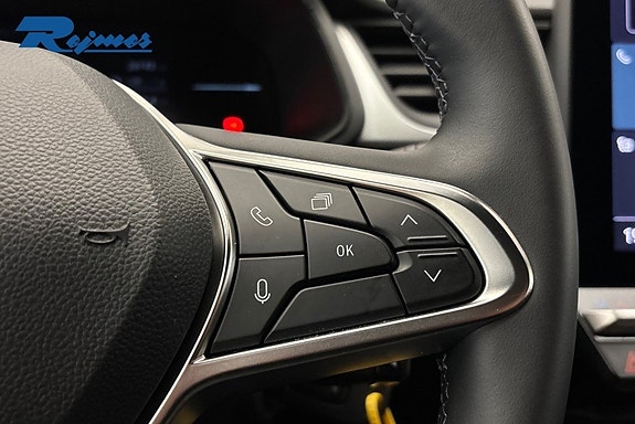 Renault Captur 10 of 18