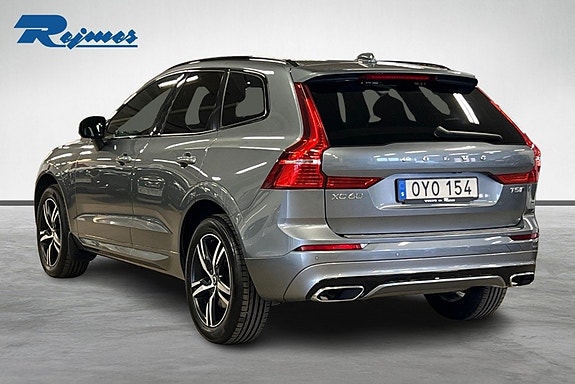 Volvo XC60 2 of 17