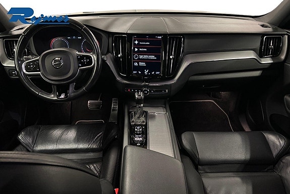 Volvo XC60 5 of 17