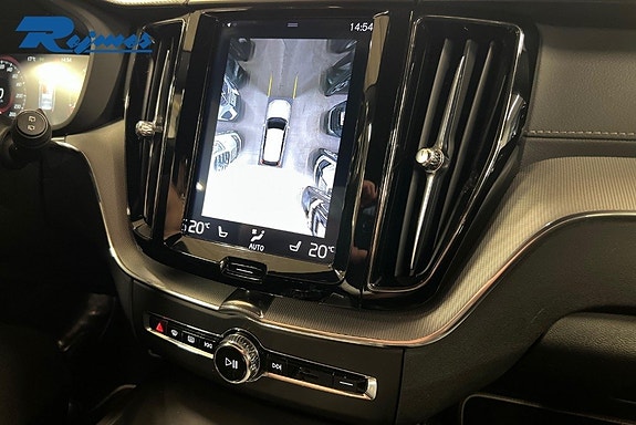 Volvo XC60 12 of 17