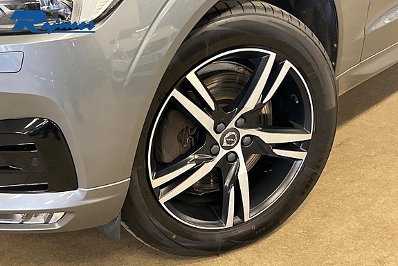 Volvo XC60 15 of 17