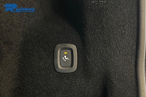 Volvo XC60 16 of 17