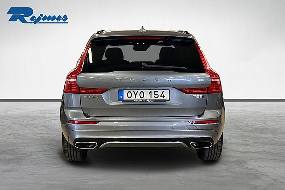 Volvo XC60 3 of 17