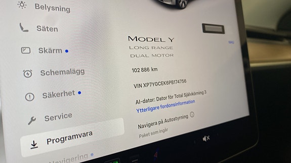 Tesla Model Y 15 of 15
