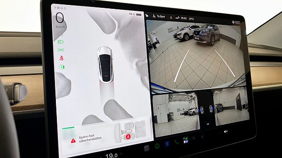 Tesla Model Y 14 of 15