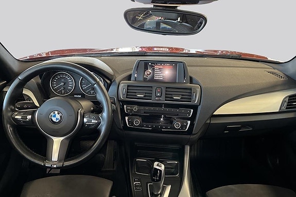 BMW 118i 7 of 18