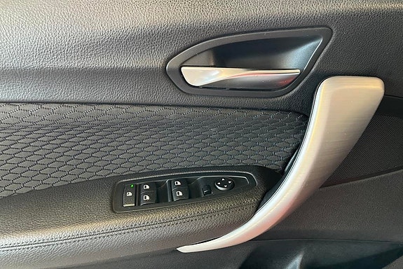 BMW 118i 15 of 18