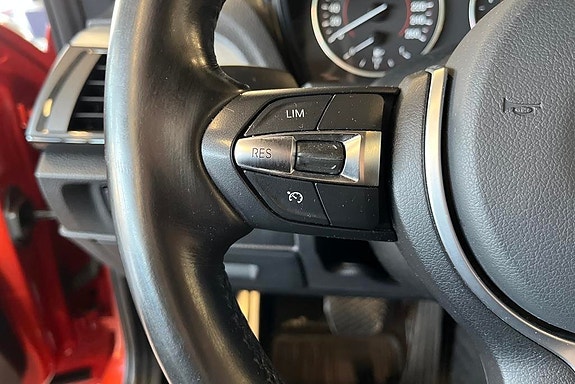 BMW 118i 16 of 18