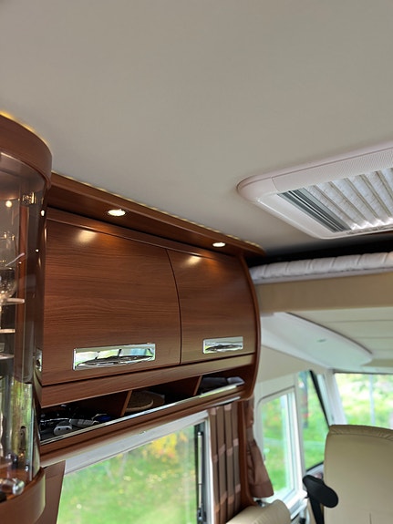 Carthago Chic E-Line i58 xl liner 10 of 30