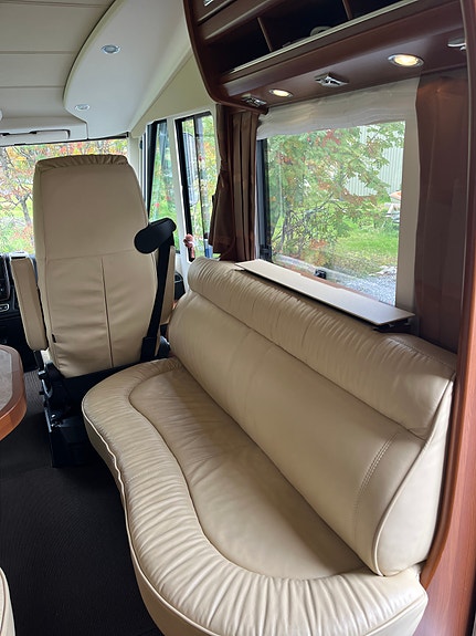 Carthago Chic E-Line i58 xl liner 9 of 30