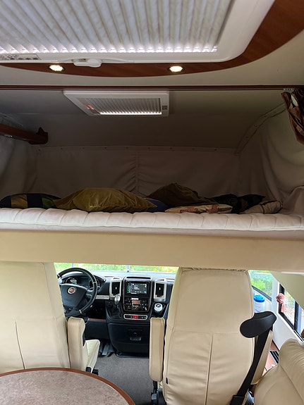 Carthago Chic E-Line i58 xl liner 5 of 30
