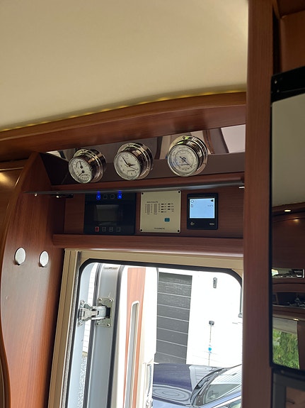 Carthago Chic E-Line i58 xl liner 12 of 30