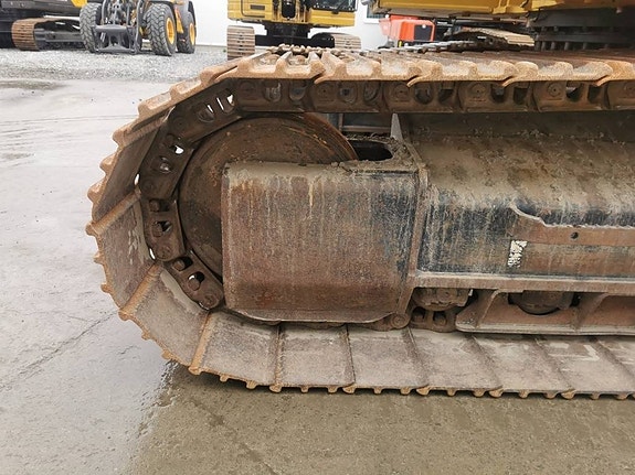 CAT 325 FL CR 10 of 16