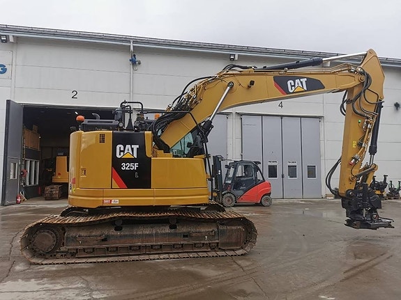 CAT 325 FL CR 4 of 16