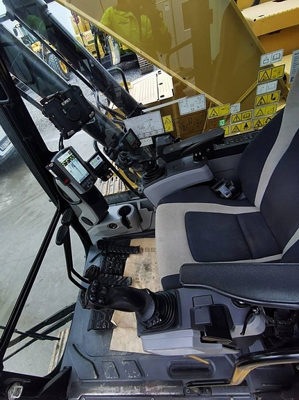 CAT 325 FL CR 5 of 16