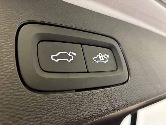 Volvo V60 11 of 23