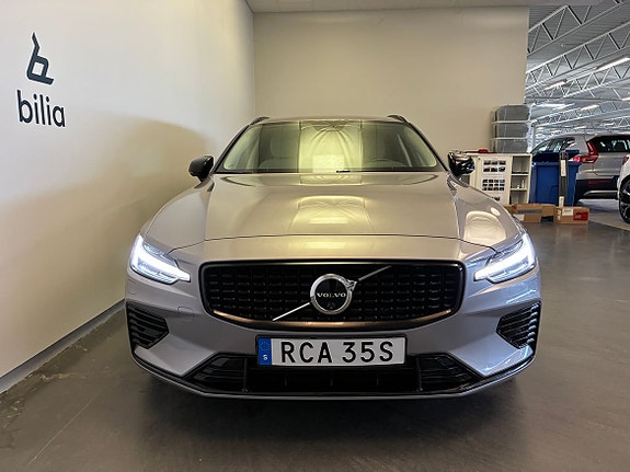 Volvo V60 2 of 23