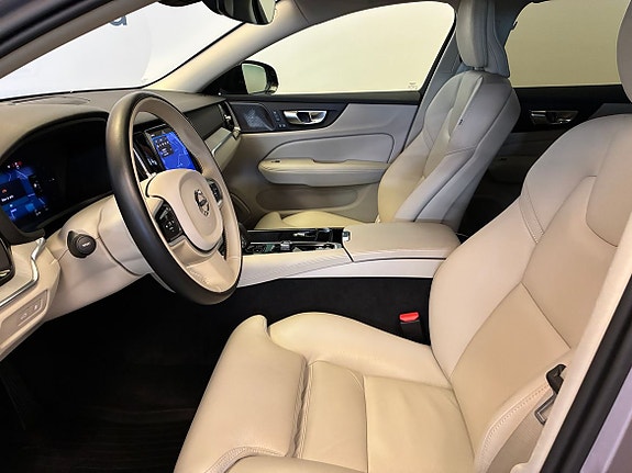 Volvo V60 16 of 23
