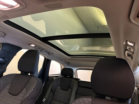 Volvo XC60 19 of 23