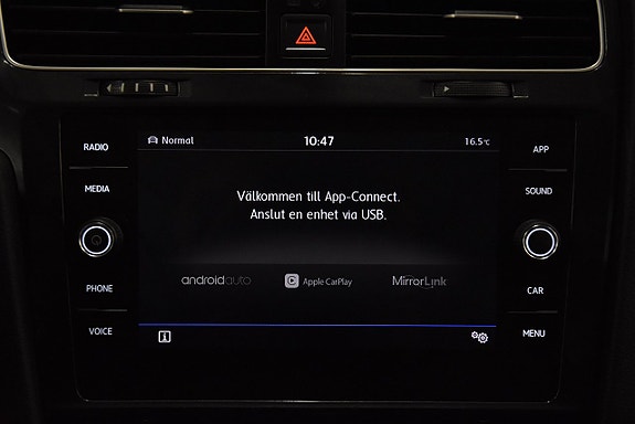Volkswagen Golf Alltrack 16 of 19