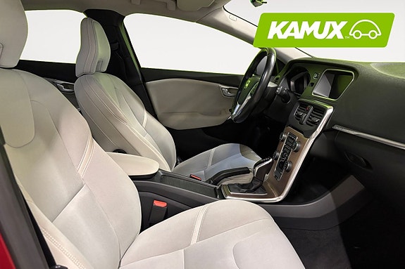 Volvo V40 Cross Country 15 of 24