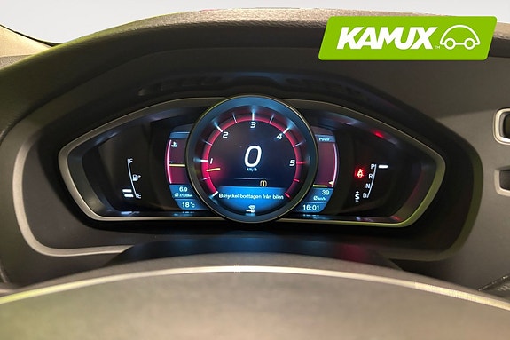Volvo V40 Cross Country 12 of 24