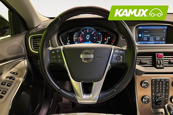 Volvo V40 Cross Country 13 of 24
