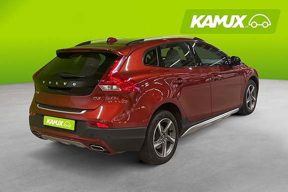 Volvo V40 Cross Country 4 of 24