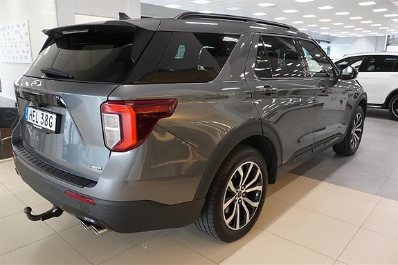 Ford Explorer 5 of 12