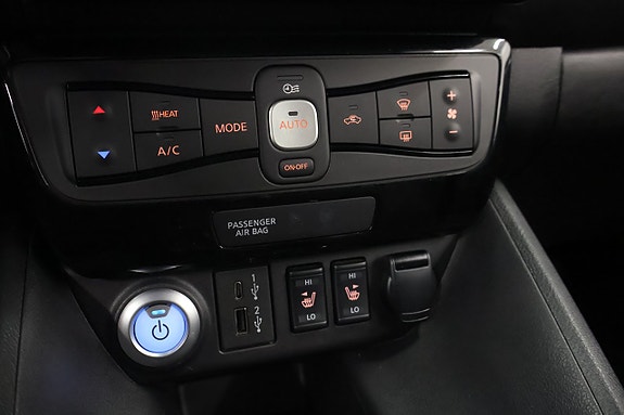 Nissan Leaf 16 of 19