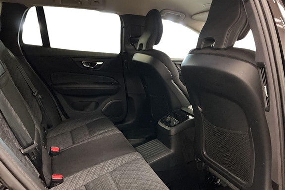 Volvo V60 26 of 28