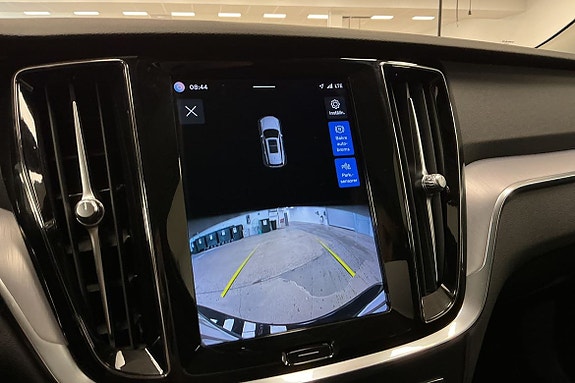Volvo V60 25 of 28