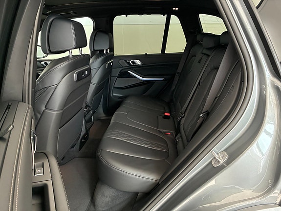 BMW X5 13 of 17