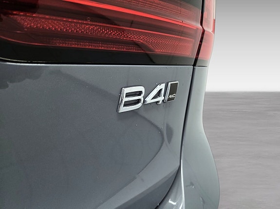 Volvo V90 Cross Country 14 of 16