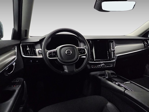 Volvo V90 Cross Country 6 of 10