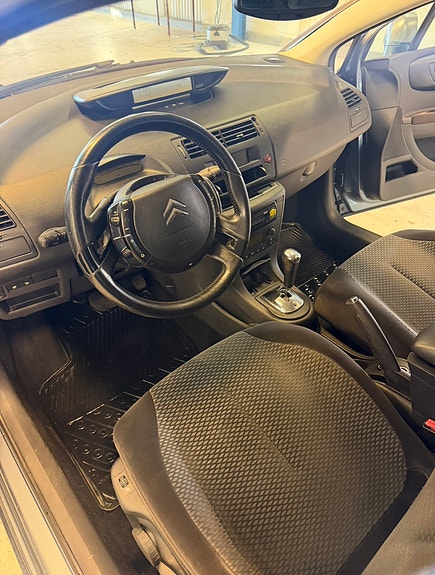 Citroen C4 6 of 7