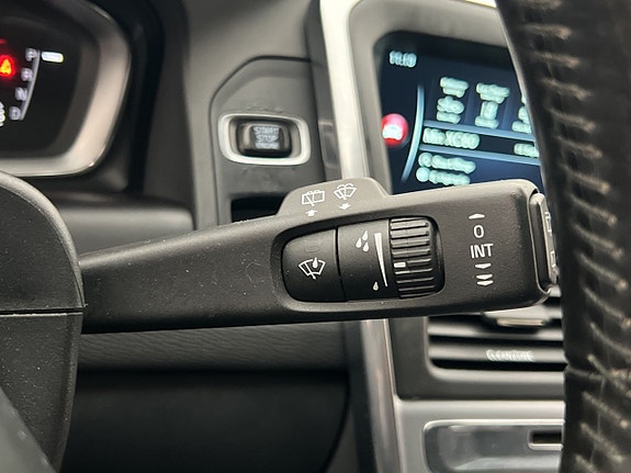 Volvo XC60 23 of 30