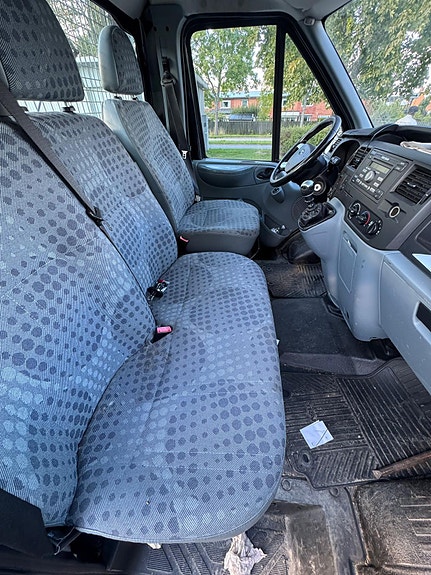 Ford Transit 7 of 8