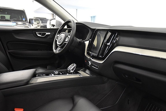 Volvo XC60 7 of 26