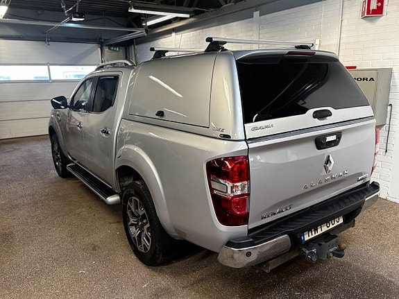 Renault Alaskan 4 of 7